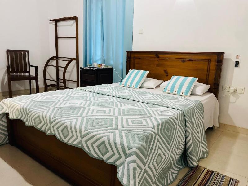 Unique Villa - image 1