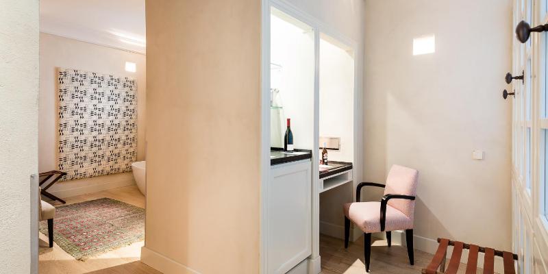 Double Room with Terrace image 2
