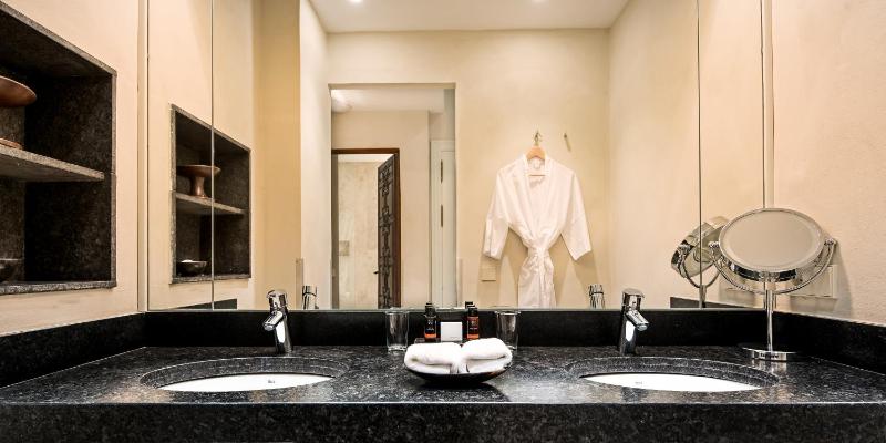 Double Room with Terrace image 4
