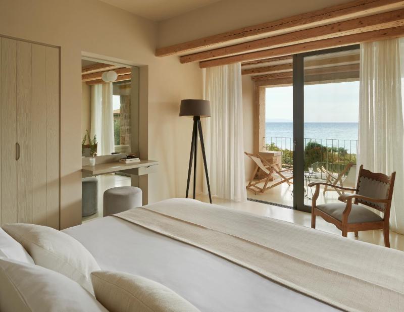 Luxury Retreat image 1