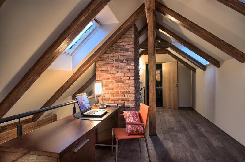 Three-Bedroom Apartment - Penthouse image 4