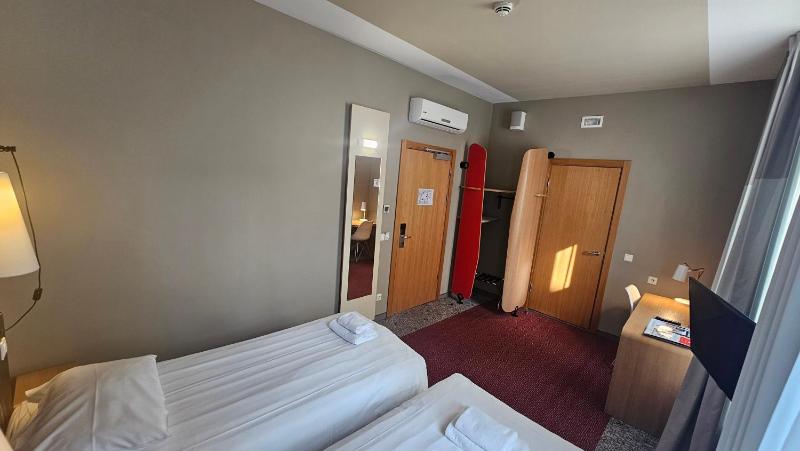 Standard Two Single Bed image 2