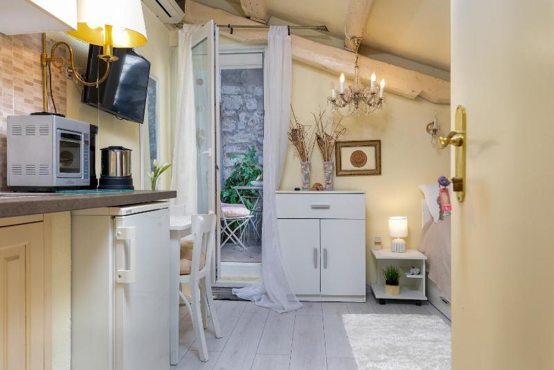 Duplex Apartment with Balcony image 2
