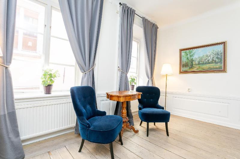 ApartDirect Gamla Stan II - image 9