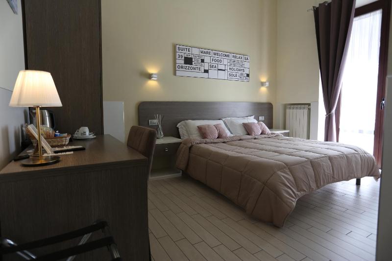 Double Room with Balcony image 1