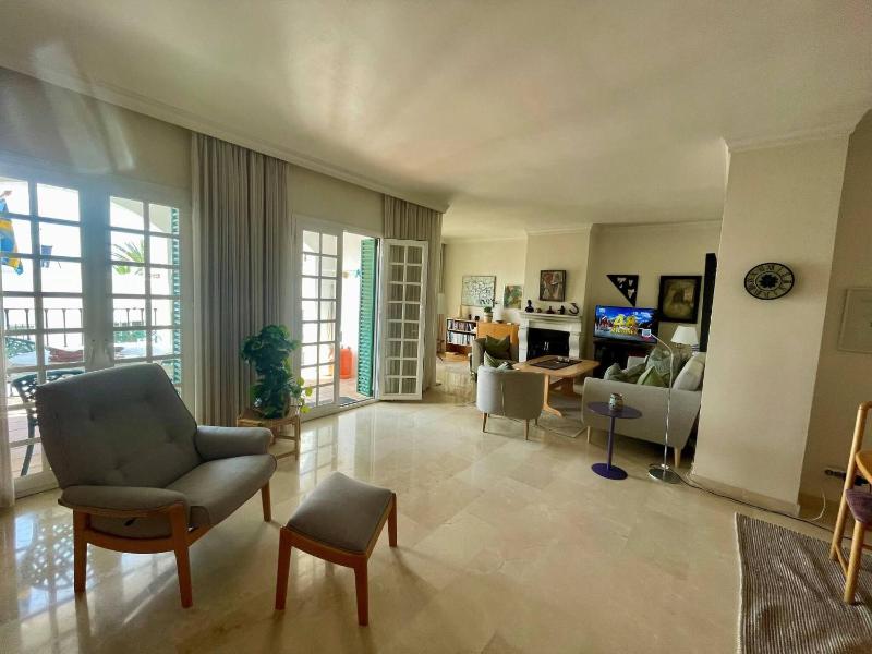 Luxury Townhouse Sea Views 10 Min from Puerto Bans - image 21