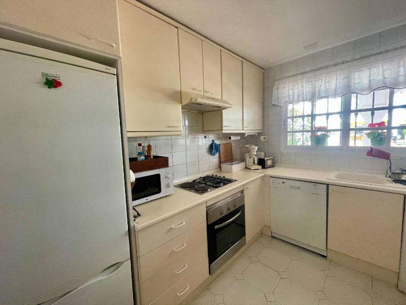 Luxury Townhouse Sea Views 10 Min from Puerto Bans - image 25
