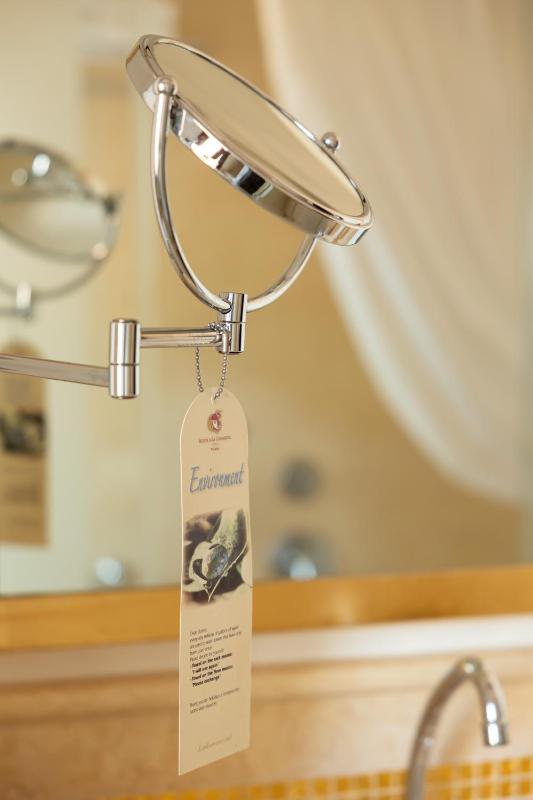 Junior Suite (3 Adults) image 2