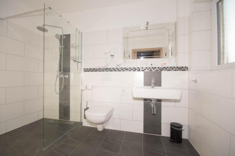 Double Room with Terrace image 3