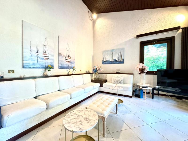 Villa by the Sea and shared Pool - image 13