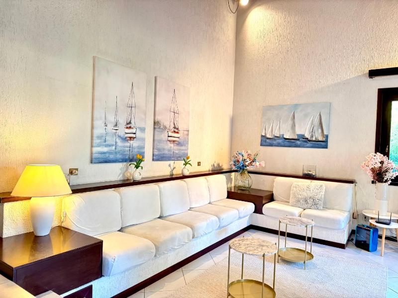 Villa by the Sea and shared Pool - image 16