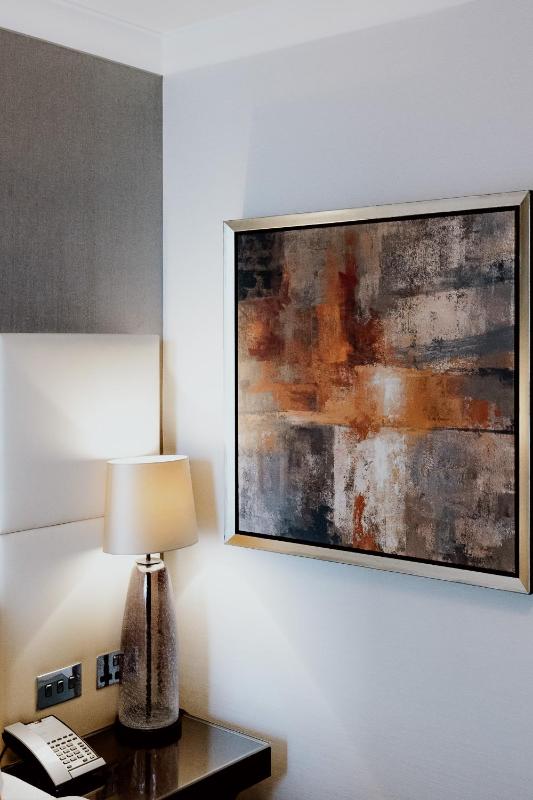 King Room with Courtyard View image 2