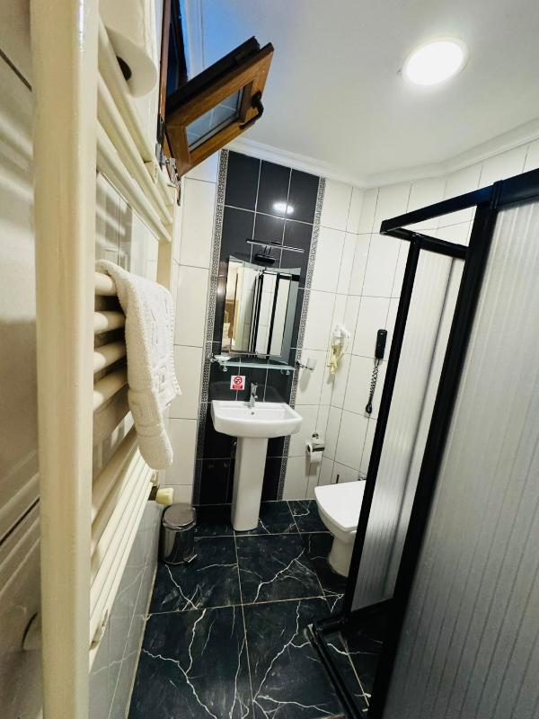 Triple Room image 2