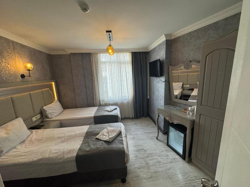 Single Room image 3