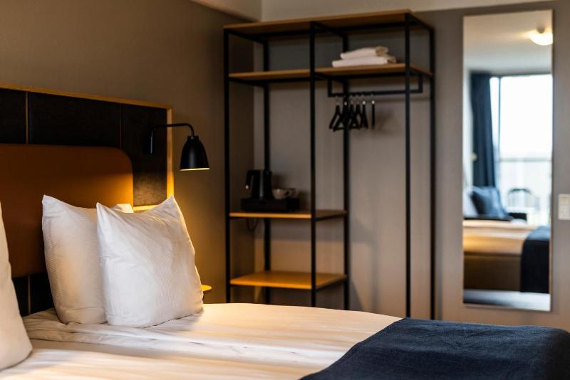 Superior Double Room image 3