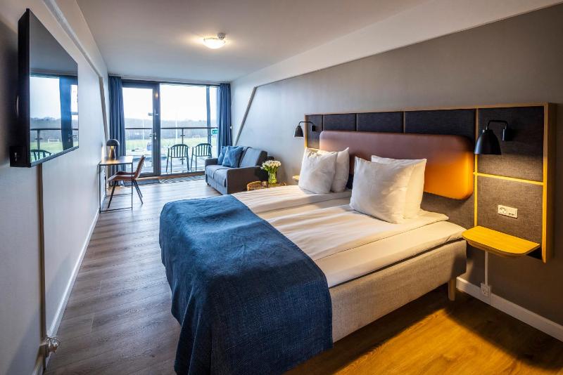 Superior Double Room image 1