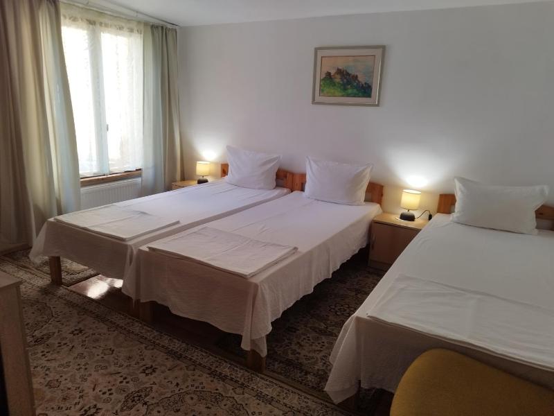 Budget Triple Room image 1