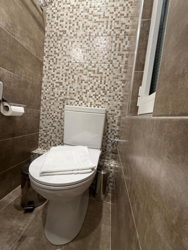 Economy Double or Twin Room image 3