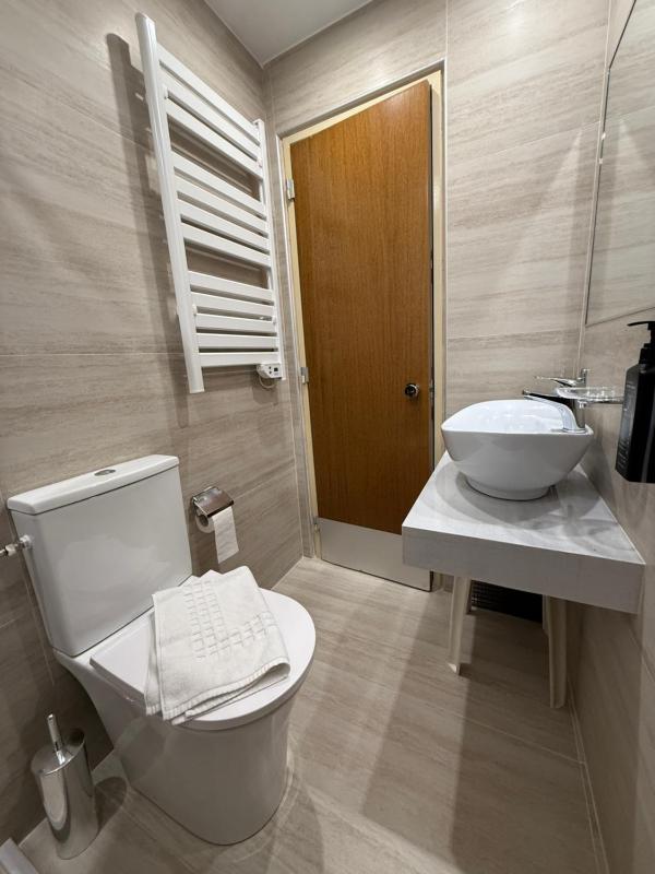 Economy Double or Twin Room image 2