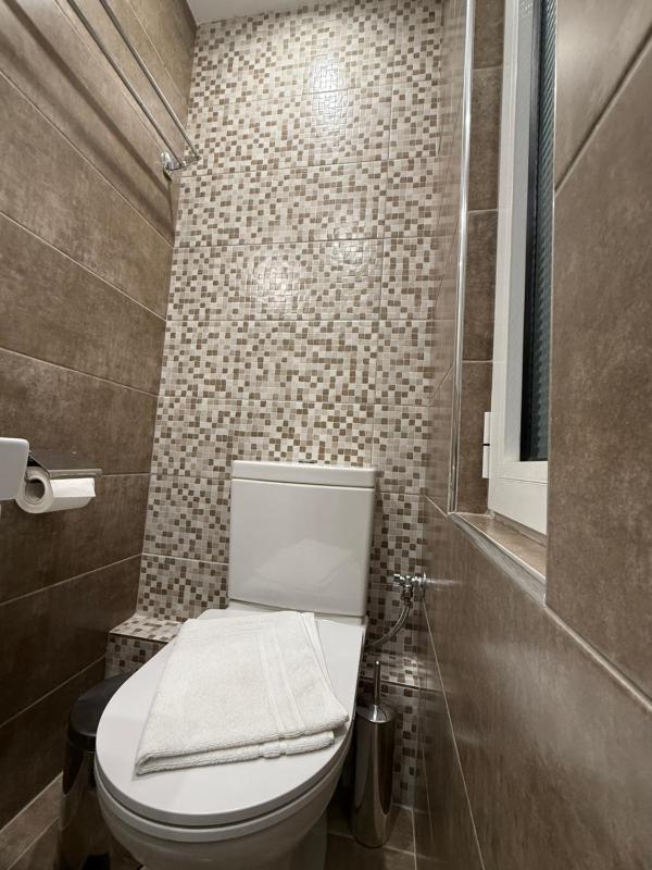 Double or Twin Room image 3
