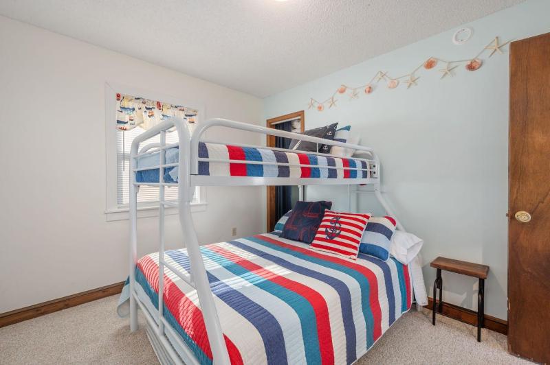 KDH425 Oceanside Home in KDH - image 31