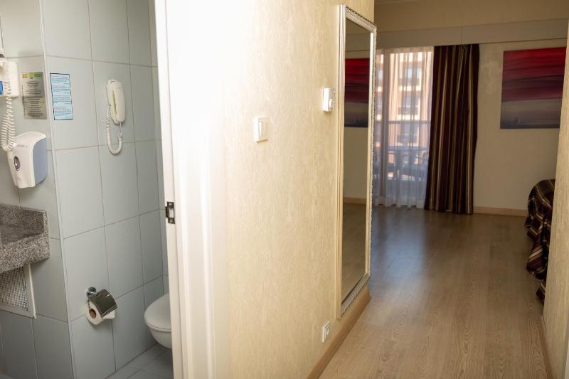 Double Room image 2