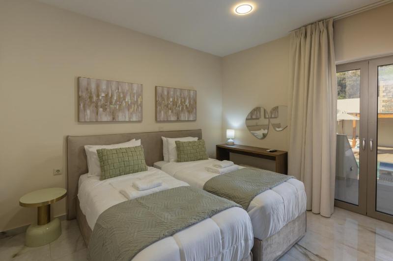 Elysian Villa 1 - With Private Pool - image 2