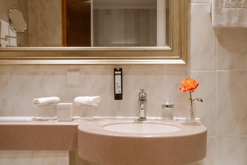 Superior Triple Room image 2