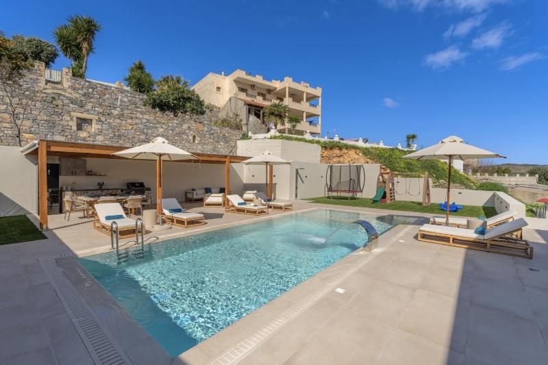 Elysian Villas - With 2 Private Pools - image 8