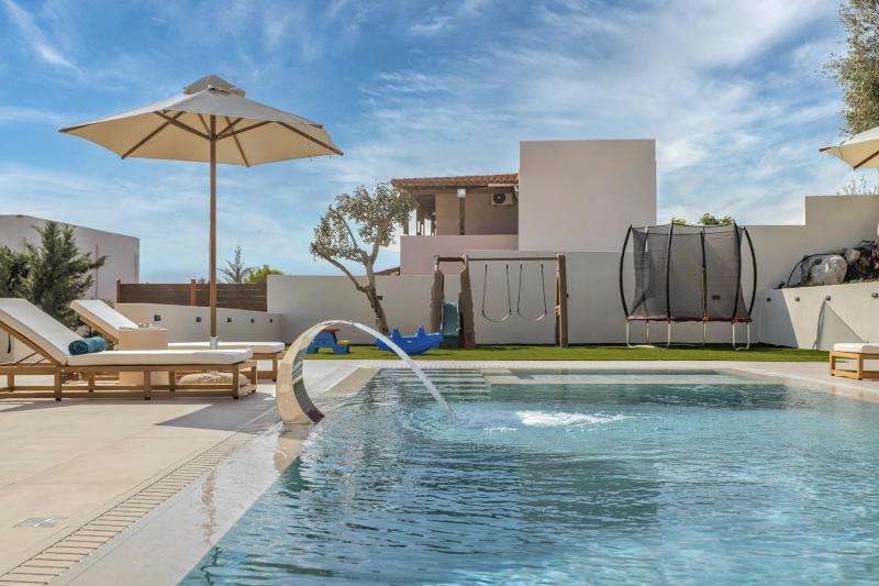 Elysian Villas - With 2 Private Pools - image 4