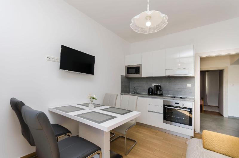Apartments Baldo - image 8
