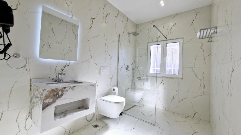 Vila Kazazi - Premium City Center Apartments - Exceptional Rated - image 8