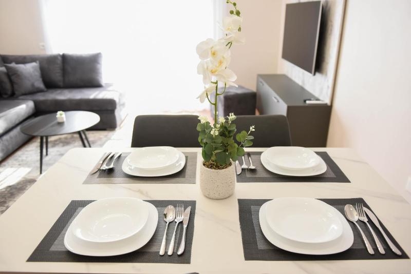 Vila Kazazi - Premium City Center Apartments - Exceptional Rated - image 10