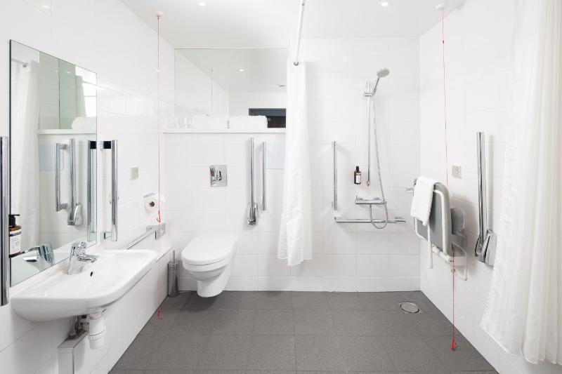 Double Room - Disability Access image 2