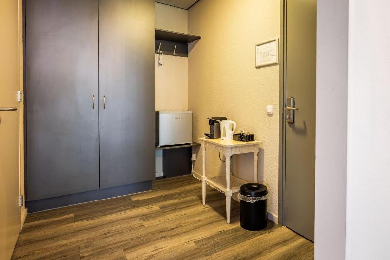 Deluxe Suite image 4