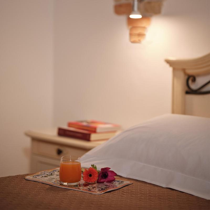 Standard Double Room image 2