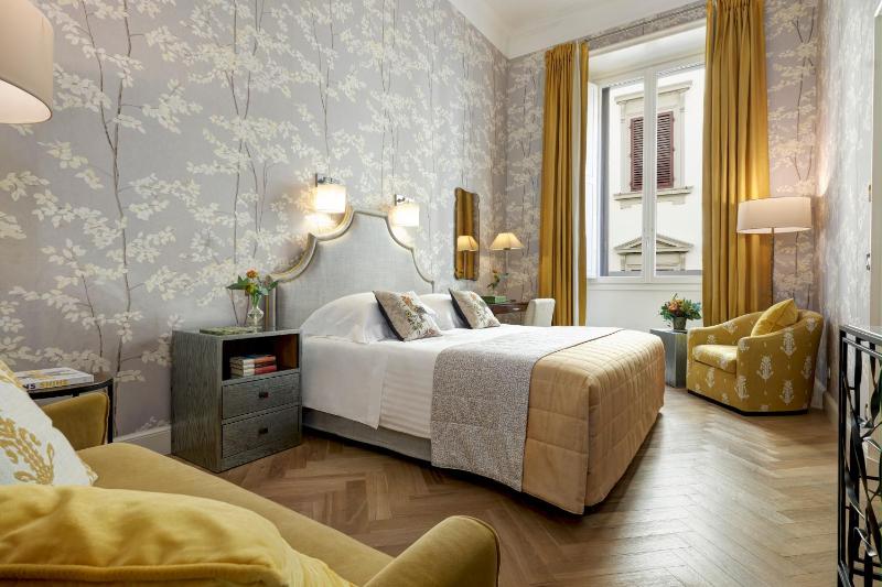 Classic Double Room image 1