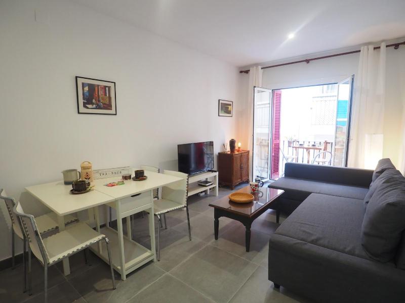 Balcony View Apartment by Hello Homes Sitges - image 16