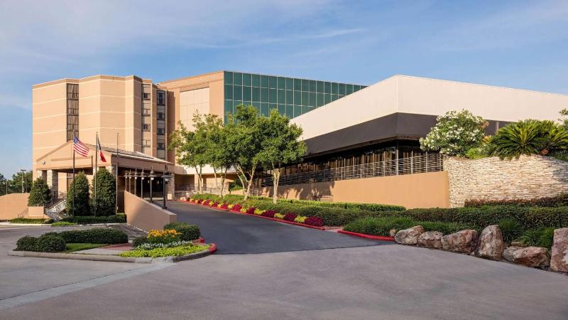 Sonesta Hotel Houston IAH Airport - image 1