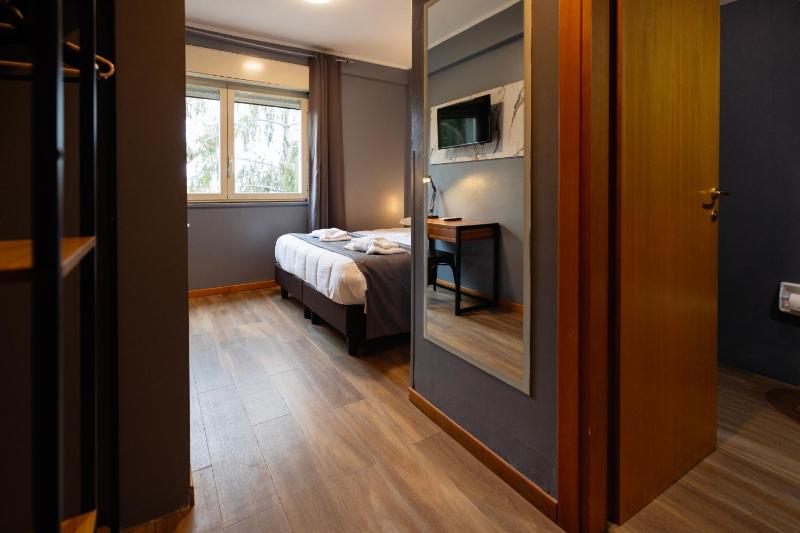 Standard Single Room image 1