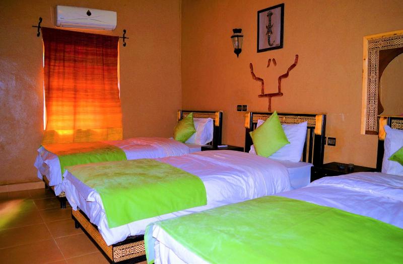 Standard Triple Room image 1