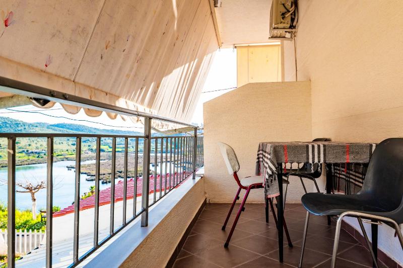 Triple Room with Balcony image 2