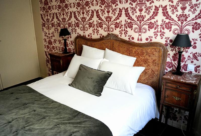 Double Room image 1