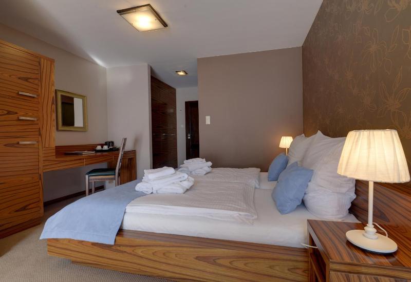 Apartment with Terrace image 1