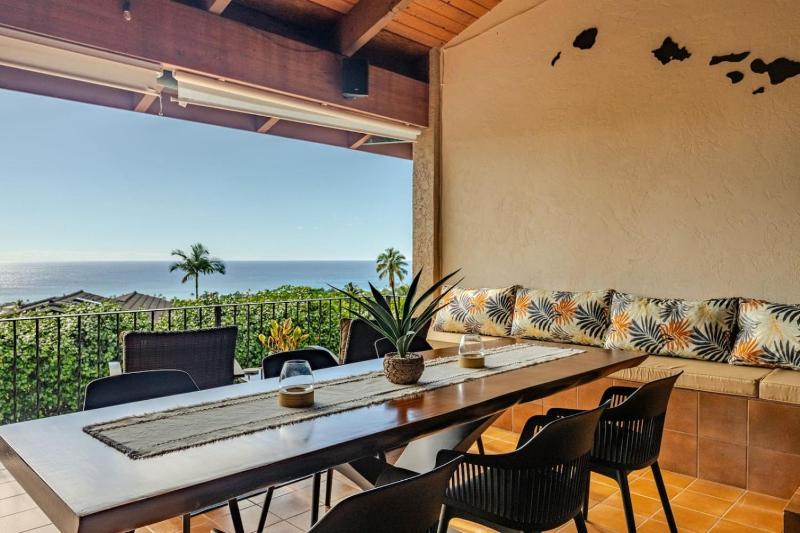 Grand Hawaiian Villa Ocean Views Pool with Ohana Suite - image 17