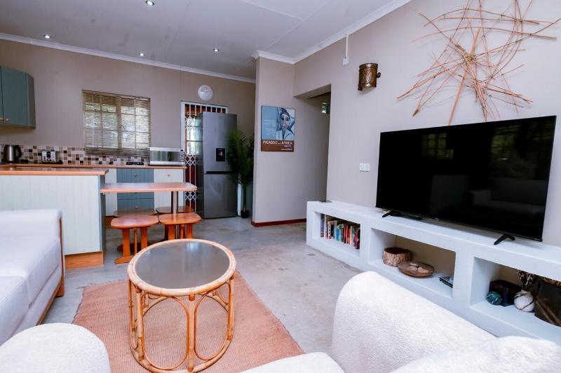 The Bush Cottage at Mokolodi Gaborone - image 10