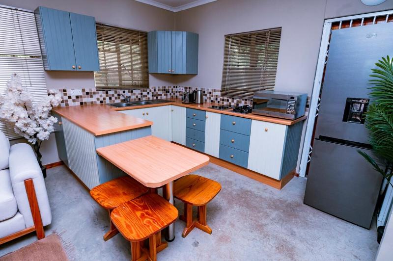 The Bush Cottage at Mokolodi Gaborone - image 6