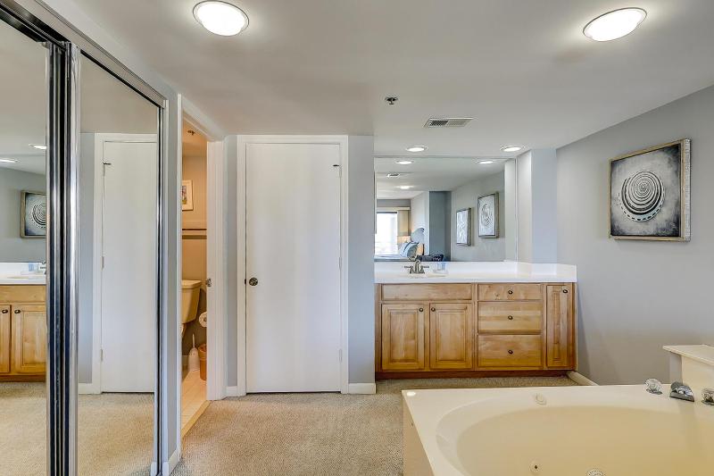 3124 Villamare - image 35