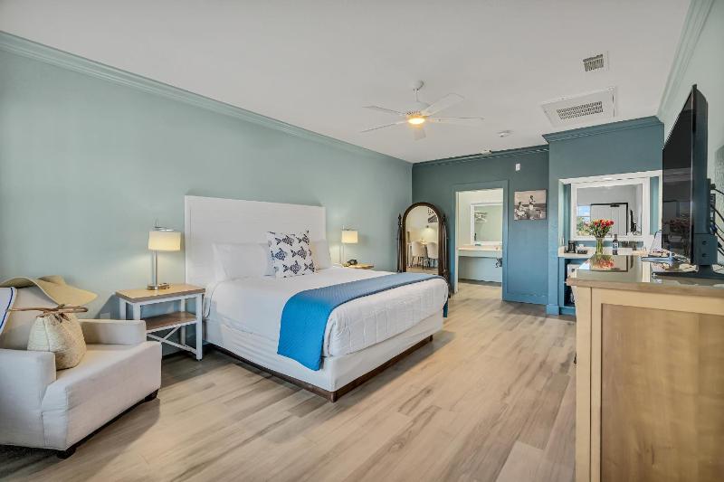 Beachside Inn - image 28
