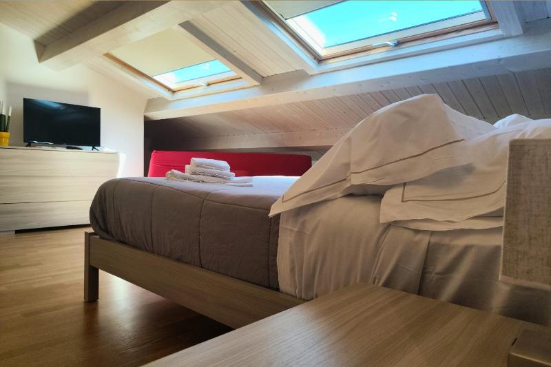 Rotolo Suite 601 - image 27